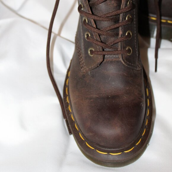 Dr. Martens Crazy Horse Unisex Lace up Leather Boots - Picture 6 of 11